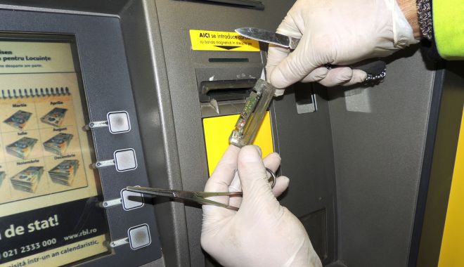 Suspect în cazul bancomatului aruncat în aer, din Lumina, arestat - bancomatlumina2-1590415686.jpg
