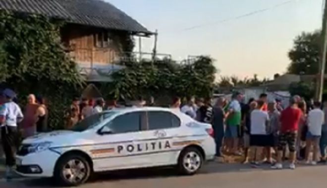 Scandal la Băneasa între candidații la primărie. S-a lăsat cu geamuri sparte la mașină! - baneasa-1601216678.jpg