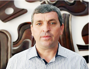 Decât la oraș codaș, mai bine la sat fruntaș. Orașul din județul Constanța care vrea să redevină comună - baneasaprimarpaulcolis-1494430929.jpg