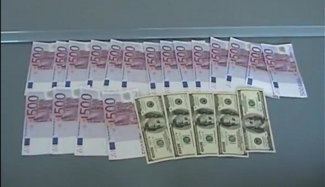 Cum au jefuit romii din Medgidia un iordanian, de 80.000 de euro | VIDEO - bani-1340277350.jpg