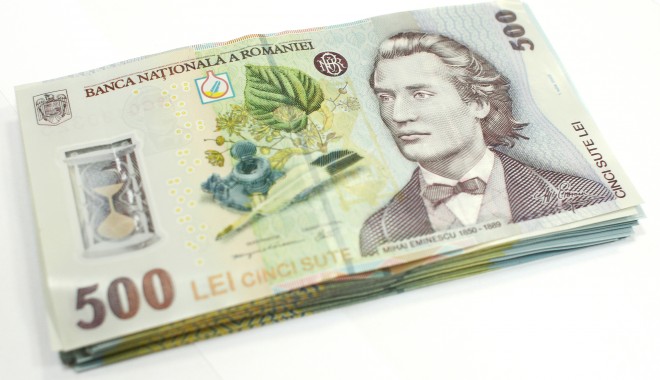 Au furat 40.000 lei și se asteptau să nu fie prinși! - bani-1346319758.jpg