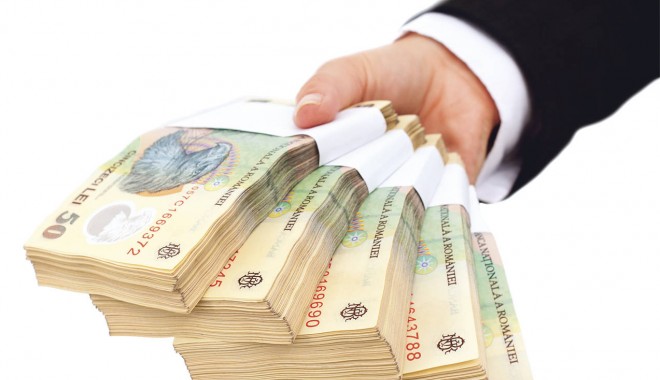 Salariu net al directorului general de la Electrica Distribuție Muntenia Nord SA = 18.000 lei - bani-1366716937.jpg