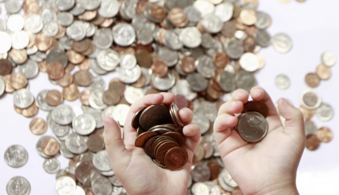 S-a plătit cea mai mare indemnizație de creștere a copilului din România, echivalentă cu suma de 35.000 de euro pe lună - bani-1476891127.jpg