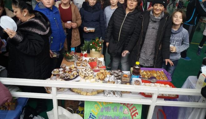 VIN SĂRBĂTORILE! Bani pentru copii sărmani din Tuzla - bani-1545291464.jpg