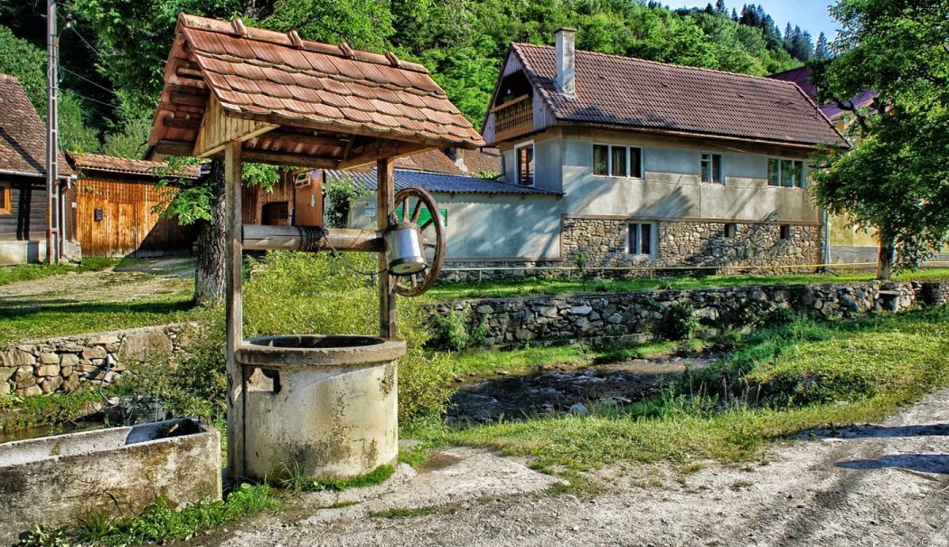 Vouchere de 1.900 de euro pentru cei care au casă la curte - bani-prima-conectare-1711884153.jpeg