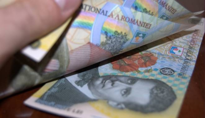Ce se întâmplă cu primele, tichetele de masă și banii pentru munca suplimentară, în 2015 - bani1366701736-1418294352.jpg