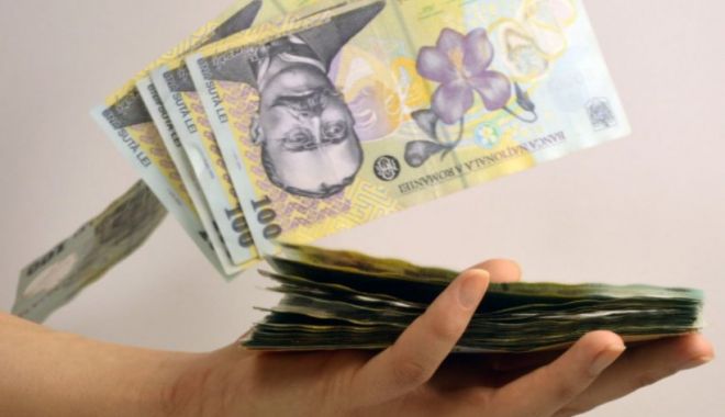 Ce salariu cred angajaţii din România că ar trebui să primească pentru a se descurca decent - bani2-1656345359.jpg