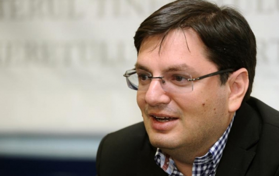 Bănicioiu a inaugurat un computer tomograf de ultimă generație la Clinica de Neurochirurgie - banicioiu-1441468595.jpg