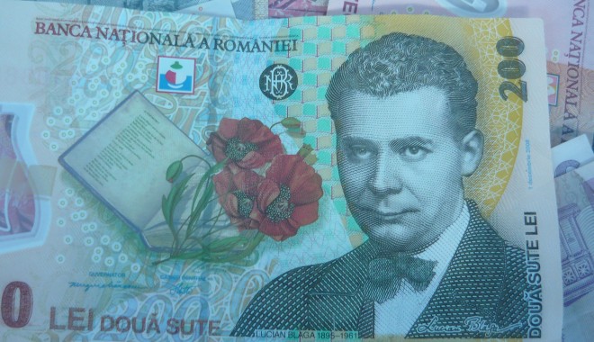 Veste bună! Creditele în lei se vor mai ieftini - banilei5-1381744980.jpg