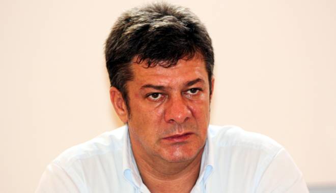 Bani luați cu japca de la zeci de primării din Constanța, investiți… într-o livadă! - baniluaticujapcaborisparpala-1432746438.jpg