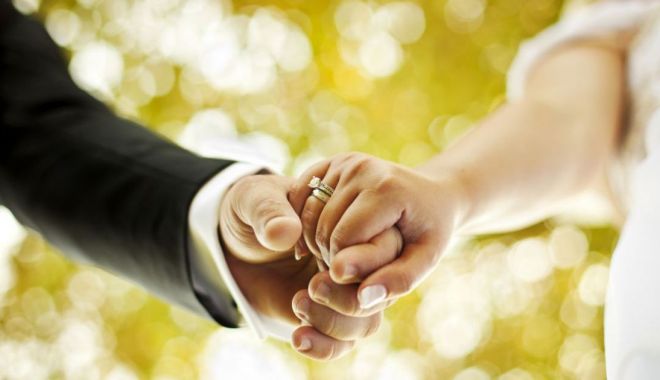 CONSTANŢA. Vești bune pentru cei care doresc să își unească destinele anul viitor! - banipentrutineriicasatoriti-1672231093.jpg