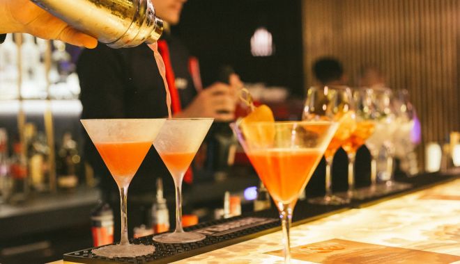 Amenzi uriașe pentru magazinele sau localurile care vând alcool minorilor - bar-1574004826.jpg