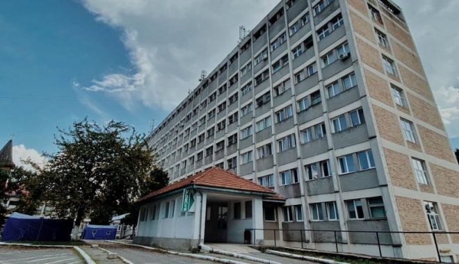 Un bărbat internat cu piciorul rupt la spitalul din Caransebeş, a murit după câteva zile - barbat-1634147130.jpg