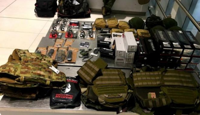 Bărbat cu dublă cetățenie, care venea în România, prins cu armament pe aeroportul din Chișinău