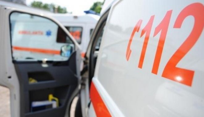 Incident ȘOCANT. Un bărbat și-a dat foc pe liniile de tramvai, sub privirile îngrozite ale trecătorilor