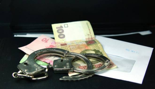 Bărbat reținut după ce a pretins că are influență pe lângă un judecător - barbatretinuttraficdeinfluenta-1426533242.jpg
