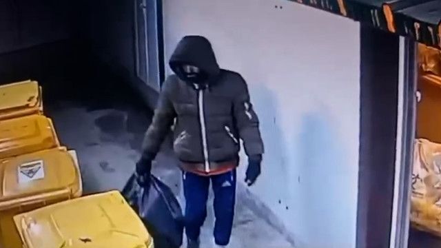Bărbatul care a îngrozit o țară întreagă furând picioare amputate dintr-un spital a fost prins - barbatul-care-a-furat-picioare-1737010656.jpg