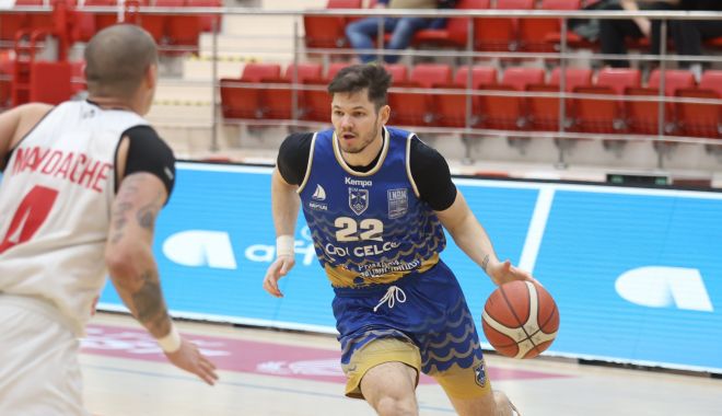 Victorie importantă pentru baschetbaliştii de la CSM Constanţa în fieful celor de la Dinamo