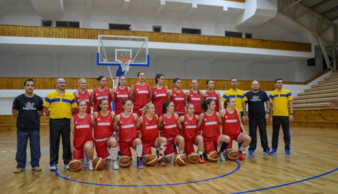 Baschetbalistele, învinse în meciul de debut de la Famila Cup - baschetbalistelesursafrbaschetro-1419778458.jpg