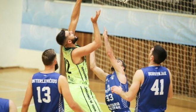 Pauză în baschetul constănțean. BC Athletic și CS Phoenix-Știința și-au întrerupt activitatea - baschetul-1584291388.jpg