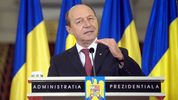 Cât a crescut averea lui Traian Băsescu în ultimul an - base274111100-1339759405.jpg