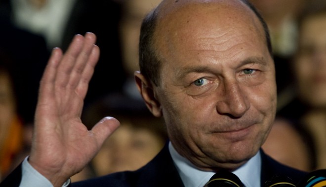 Traian Băsescu consideră că declarațiile antieuropene ale unor politicieni nu reprezintă poziția oficială a României - basescu-1353315621.jpg