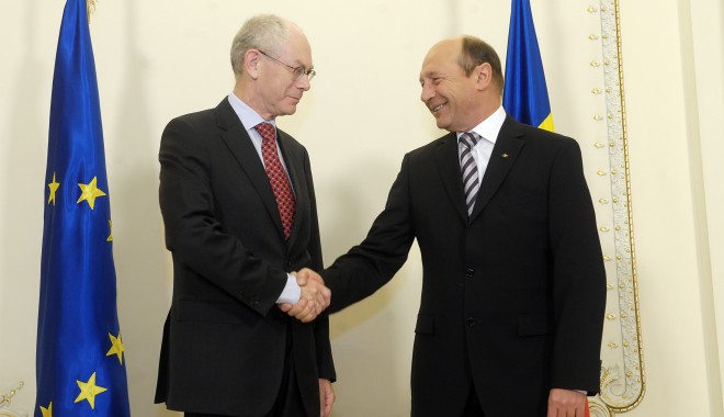 Traian Băsescu se întâlnește cu Van Rompuy și Barroso - basescu-1353583811.jpg