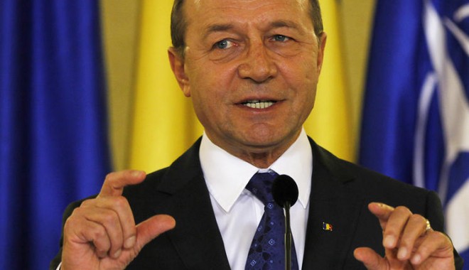 Băsescu participă, miercuri și joi, la Summit-ul UE-Africa - basescu-1396425383.jpg