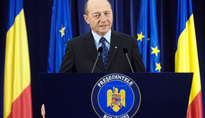 Băsescu cere Guvernului să emită o ordonanță de urgență care să prelungească programul de votare până la ora 24.00 în diaspora - basescu-1416157595.jpg