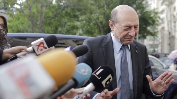 Traian Băsescu: 
