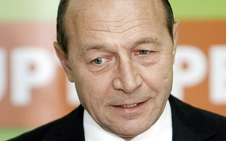 Băsescu a promulgat legea de punere în aplicare a Codului de procedură civilă - basescu1534090c-1337871814.jpg