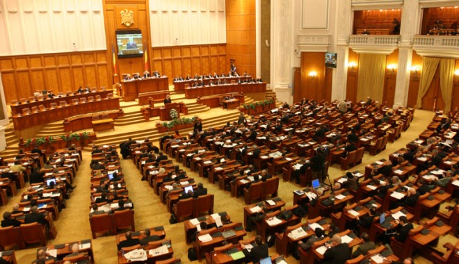 Parlamentul începe dezbaterea bugetului pe 2013 pe 14 ianuarie - basescuaconvocatnoulparlamentpen-1356561653.jpg
