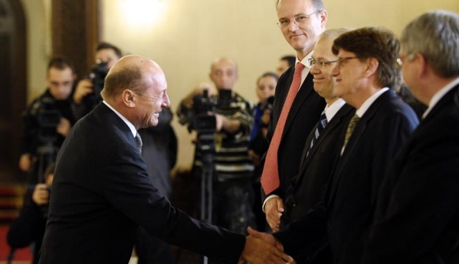 Traian Băsescu  nu va semna acordul cu FMI - basescufmi-1390489020.jpg