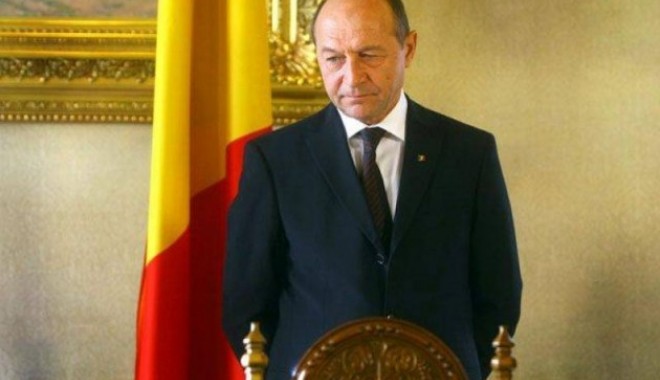 Traian Băsescu face conferință - basescughimpele7630x418-1342016335.jpg