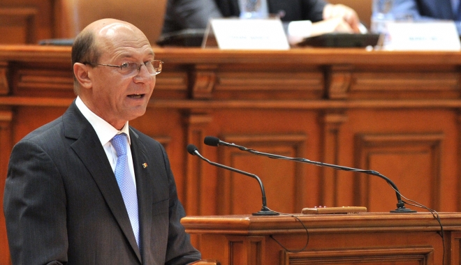 Traian Băsescu: 