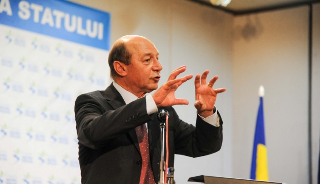 Traian Băsescu și-a dat demisia din funcția de președinte al PMP - basesculapmp-1485932975.jpg