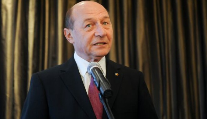Băsescu nu a fost lucrător sau colaborator al Securității - basescunuacolaborat-1392296812.jpg