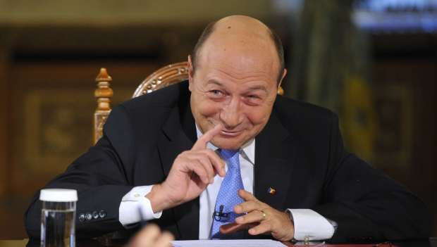 Băsescu despre platforma lui Cioloș: Nu am văzut ceva mai ridicol - basescurade3-1476866776.jpg