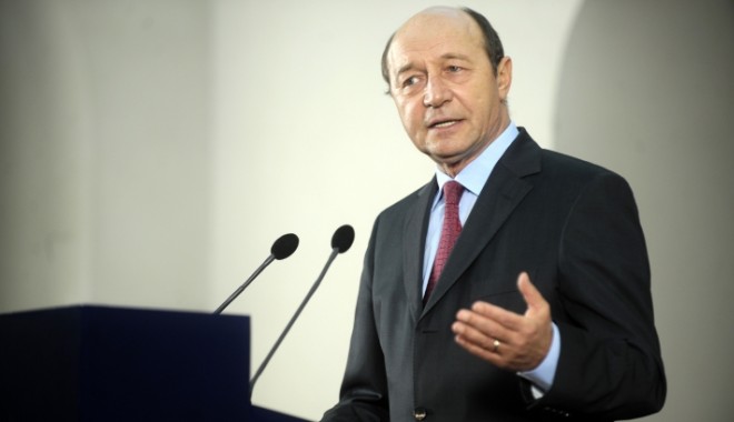 Traian Băsescu participă la Summitul CELAC-UE din Chile, în prima sa deplasare în America Latină - basescurealit-1359098334.jpg