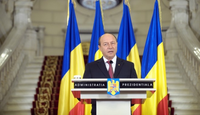 Traian Băsescu cheamă partidele la consultări pentru desemnarea premierului - basescutraian05752800-1355507755.jpg