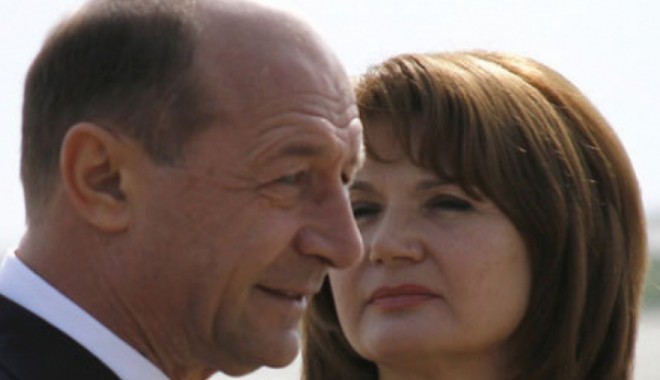 Președintele Traian Băsescu se află la Neptun - basesimaria3309470067013600-1341044089.jpg