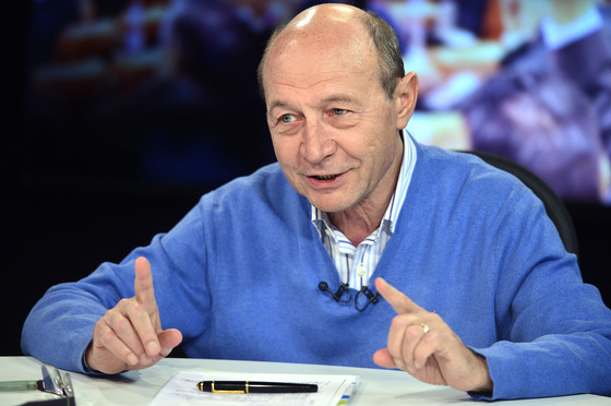 Traian Băsescu: 