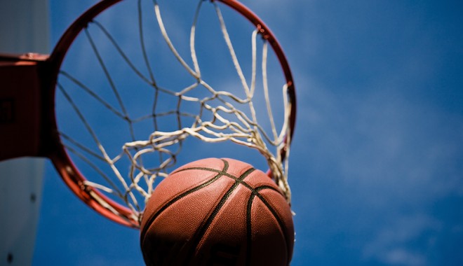 Baschet / BC Farul a pierdut meciul cu CSS Giurgiu, scor 71-87 - basketball32-1350815069.jpg