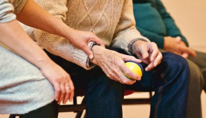 Sfârșit tragic pentru un bătrân bolnav de Alzheimer: A murit de frig după ce s-a rătăcit într-o pădure din Călărași - batrani-1640014151.jpg