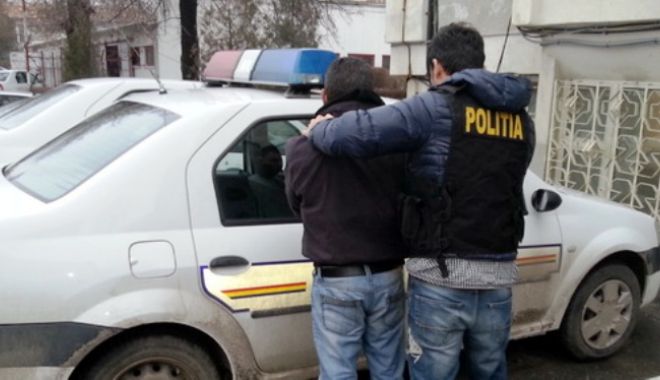 Doi bătrâni, bătuți de hoț în casă, pentru 250 de lei. Agresorul a fost reținut de Poliție - batrani-batuti-si-jefuiti-1707667573.jpg