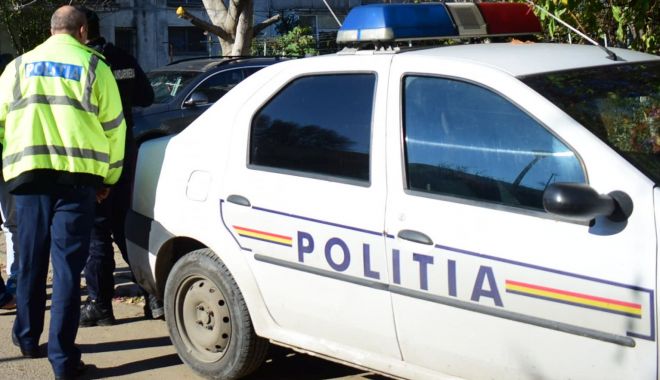 Dat afară din casă de Poliție, după ce și-a bătut mama - batutpusti-1582036627.jpg