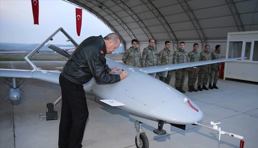Primele drone turcești Bayraktar TB2, în teste, la Forţele Terestre Române