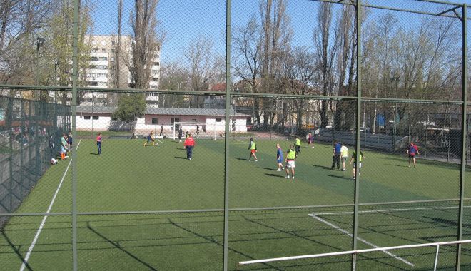 Studenții vor beneficia de tarife reduse la bazele sportive publice, dar şi la muzee, concerte, spectacole de teatru