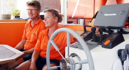 Doi austrieci fac ocolul lumii, într-un catamaran cu 