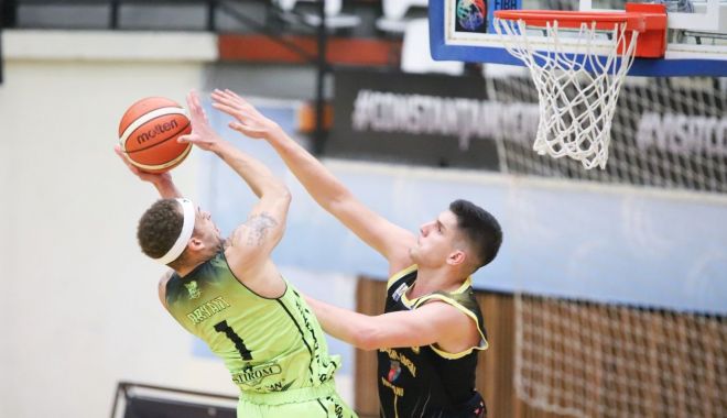 Victorie cu CSM Focșani! BC Athletic urcă pe locul 4 - bcathletic-1577053870.jpg